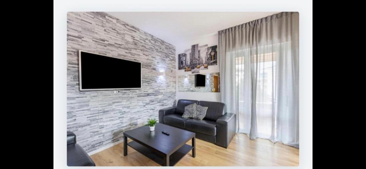Queen East Verona Apartments Екстериор снимка